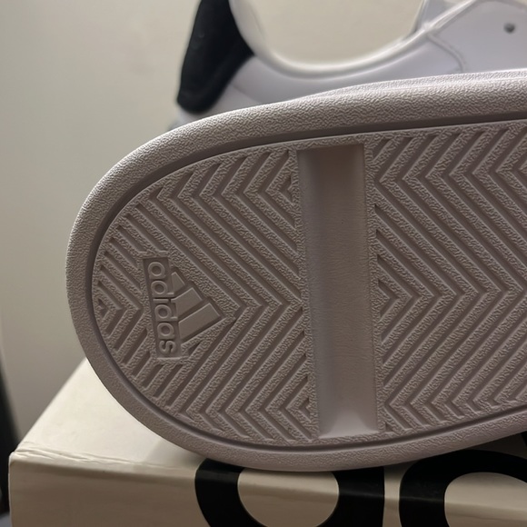 NWT Adidas Men's Kantana Shoes - Black/White/Grey - Various Sizes - IG9818 - Picture 9 of 10